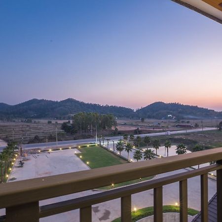 Sann View Hotel Thoeng Zewnętrze zdjęcie