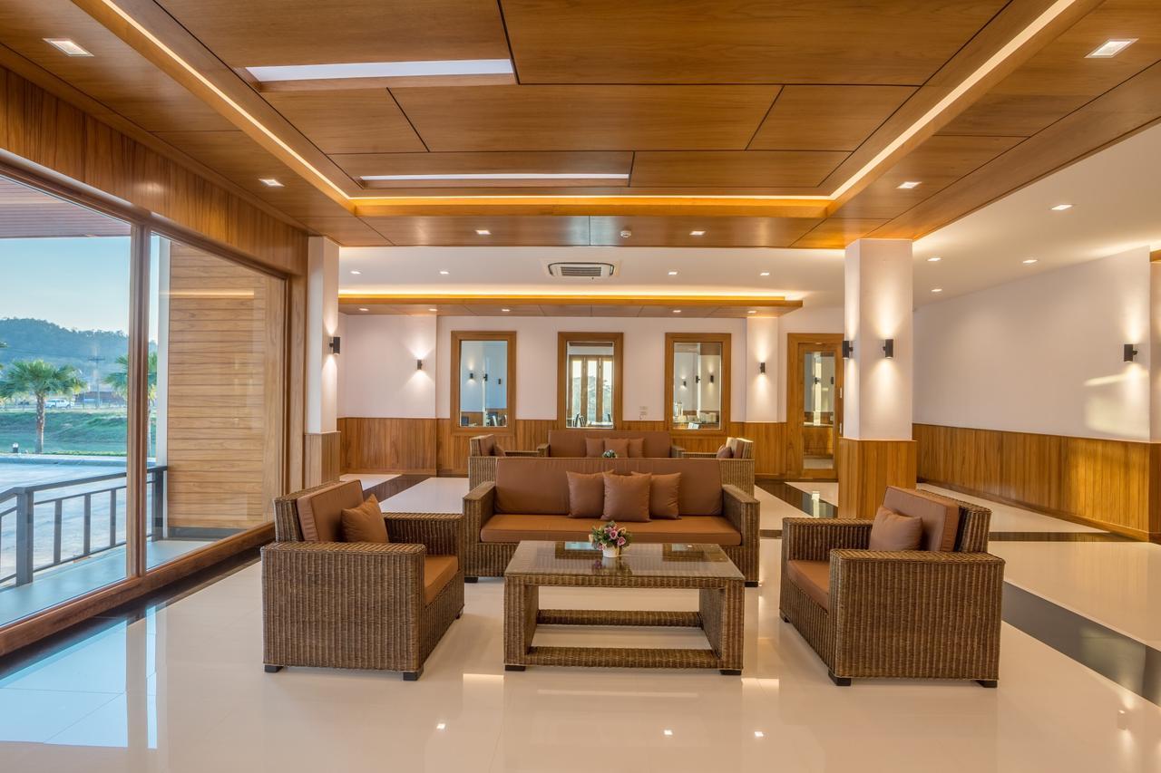 Sann View Hotel Thoeng Zewnętrze zdjęcie