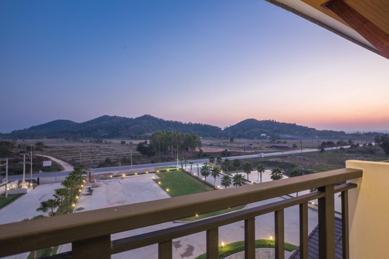 Sann View Hotel Thoeng Zewnętrze zdjęcie