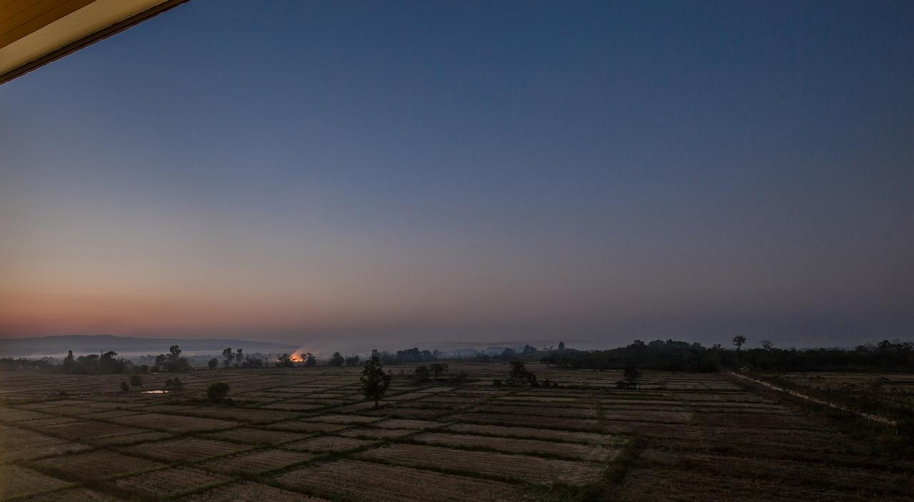 Sann View Hotel Thoeng Zewnętrze zdjęcie